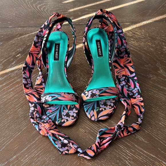 Nine West Kelsie Ankle Tie 🎀 Heels Women’s size 7 - Picture 12 of 17